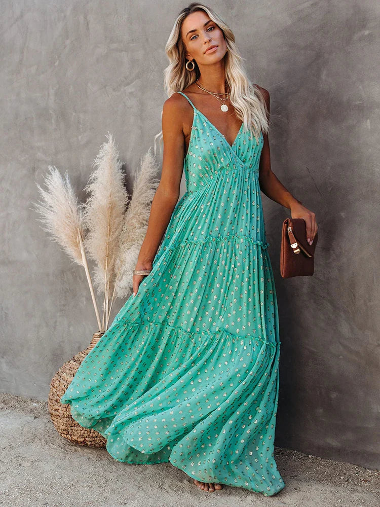 2024 Sleeveless Spaghetti Strap Pleated V Neck Maxi Boho Dress