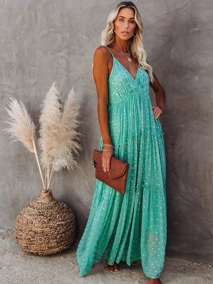 2024 Sleeveless Spaghetti Strap Pleated V Neck Maxi Boho Dress