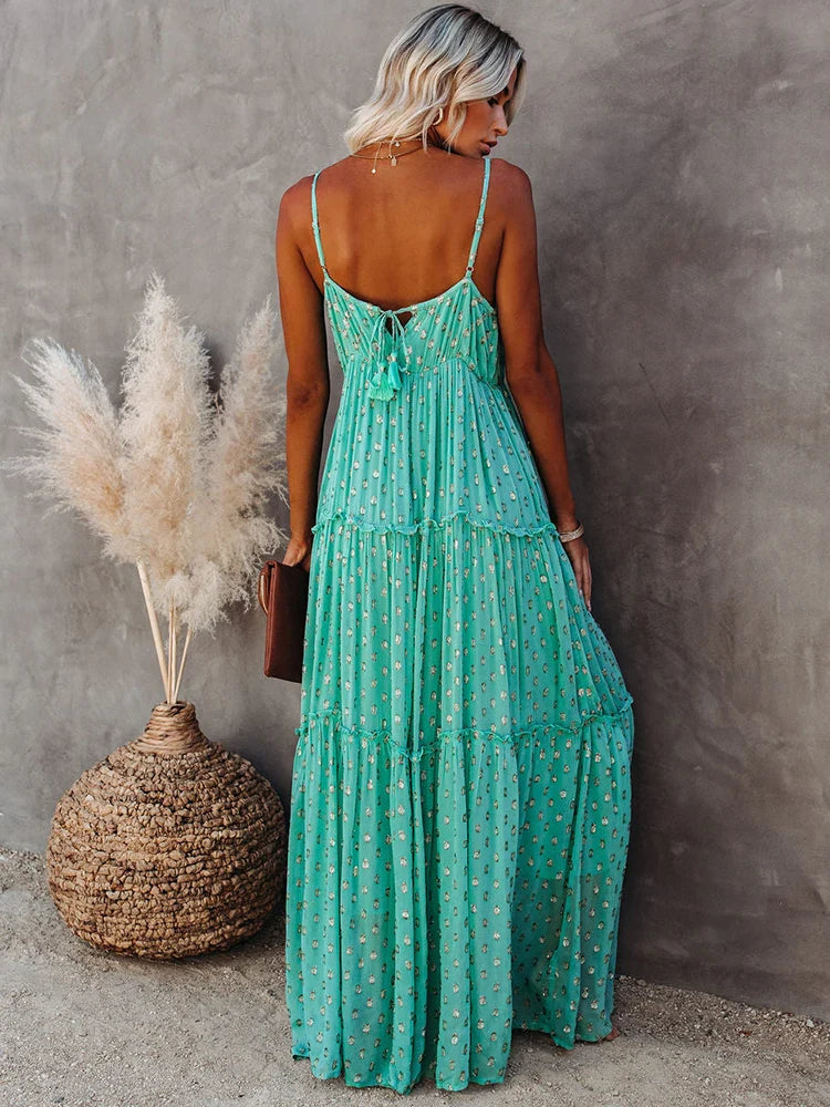 2024 Sleeveless Spaghetti Strap Pleated V Neck Maxi Boho Dress